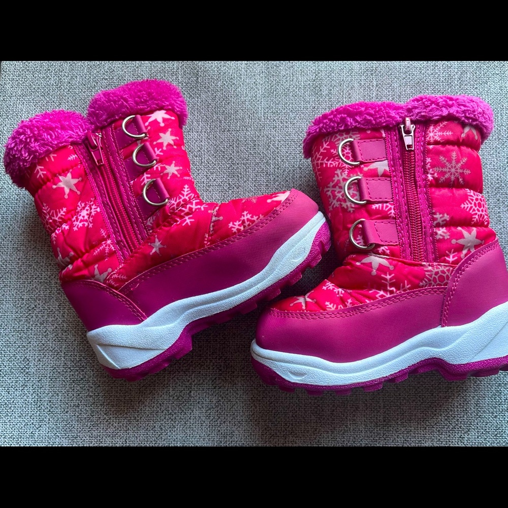 Girls Pink Snow boots